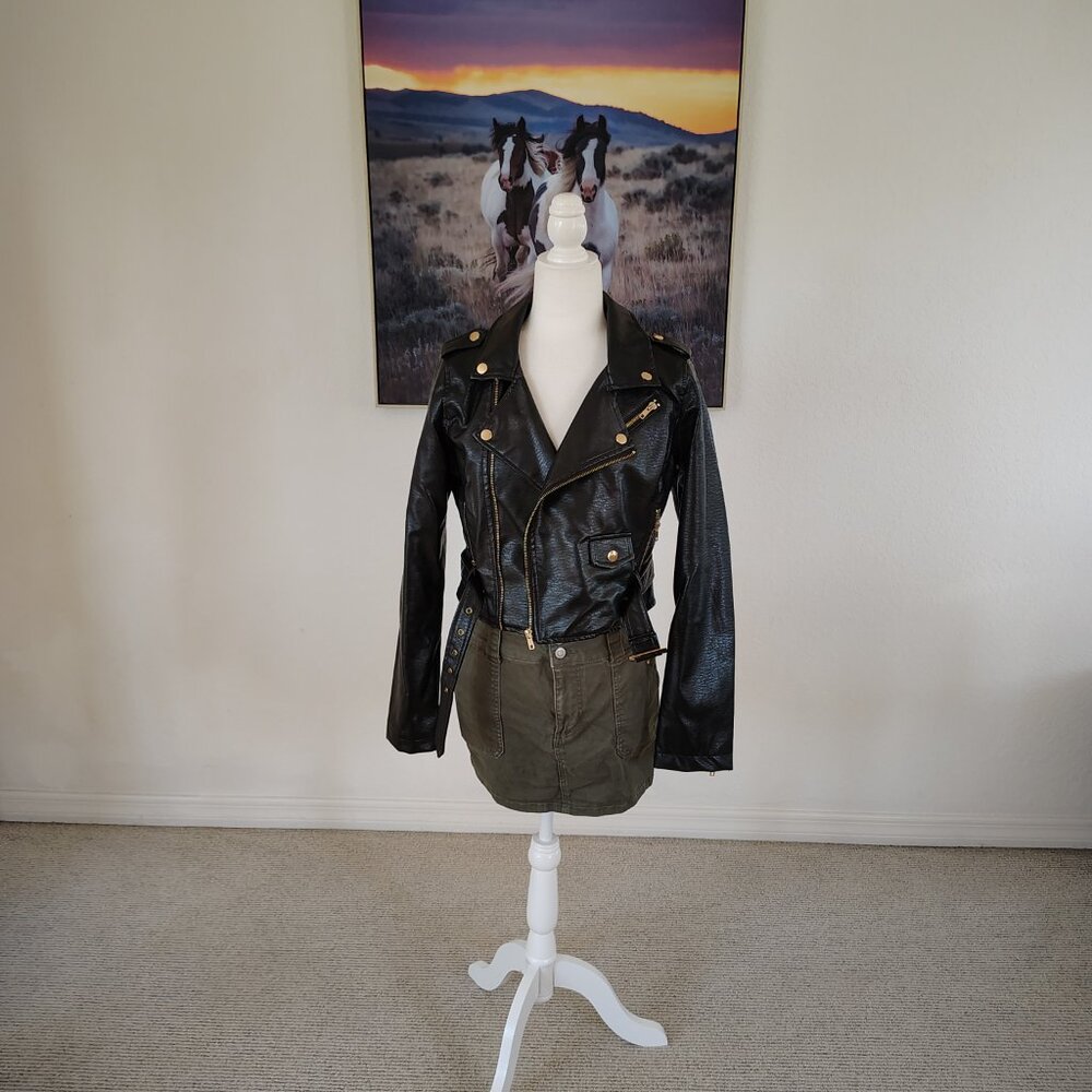 Faux leather black jacket - Picture 4 of 4